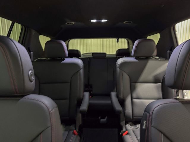 Used 2024 Chevrolet Traverse Z71 image 21