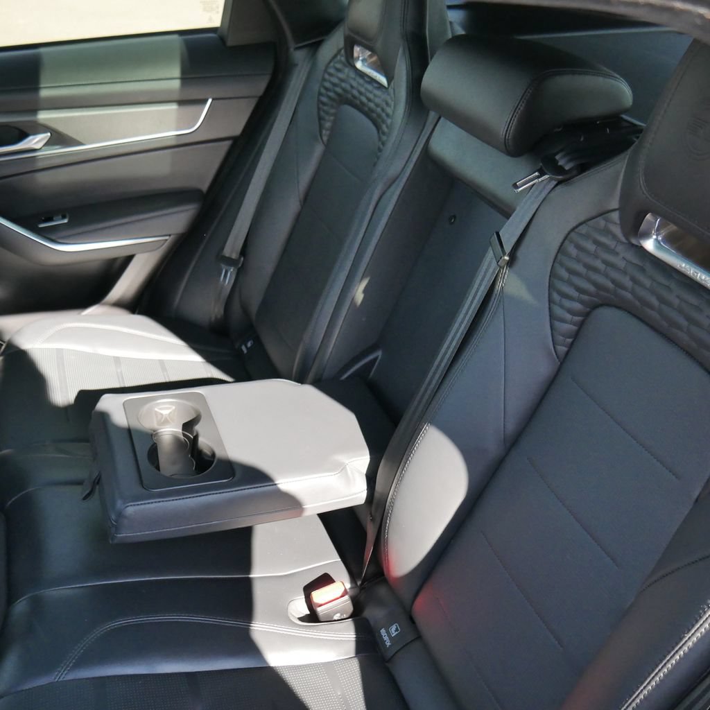 Used 2024 Jaguar F-PACE SVR AWD/4WD image 27