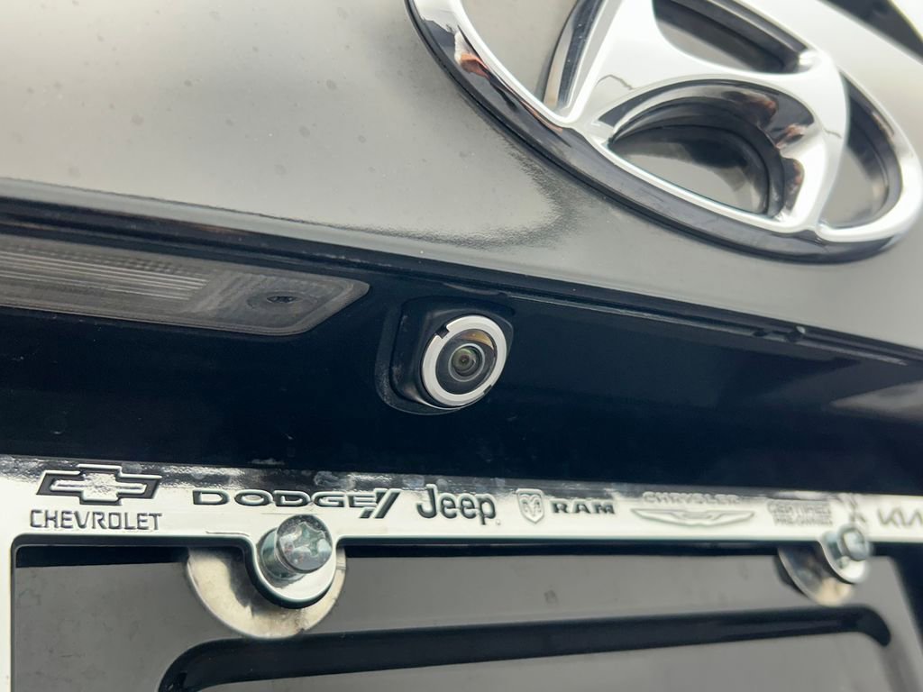 Used 2018 Hyundai Santa Fe Sport w/ 2.4L Tech Package 04 image 42