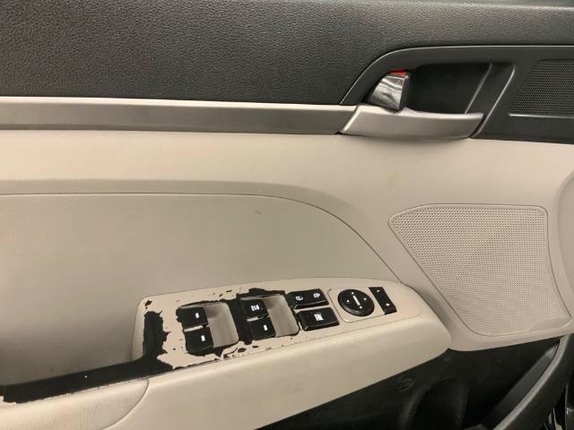 Used 2018 Hyundai Elantra SE FWD image 25