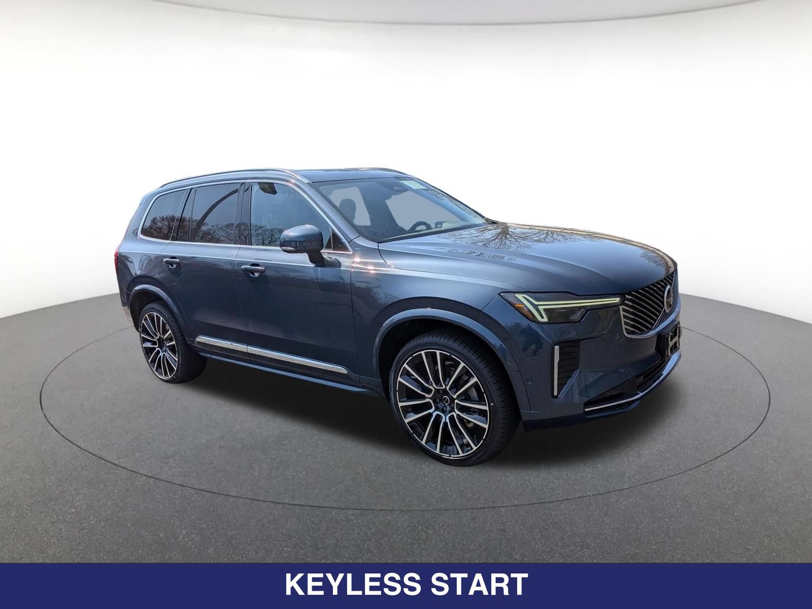 New 2026 Volvo XC90 B6 Plus w/ Protection Package Premier AWD/4WD image 7