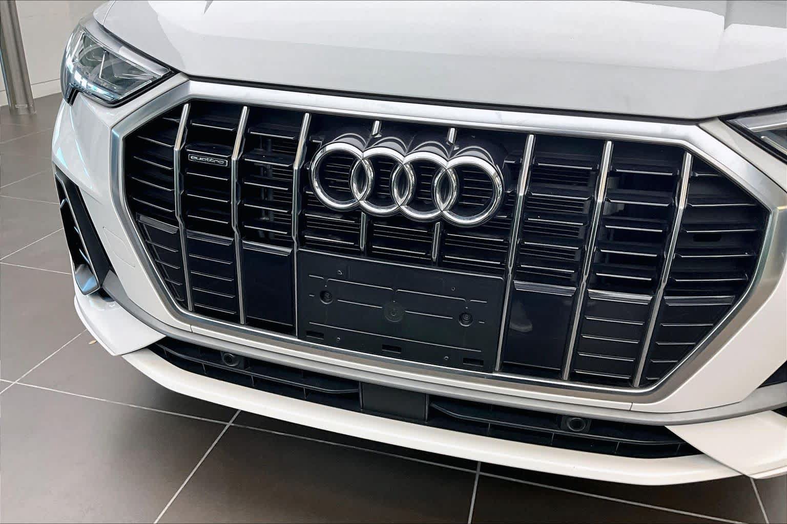 Used 2023 Audi Q3 2.0T Premium w/ Convenience Package AWD/4WD image 31