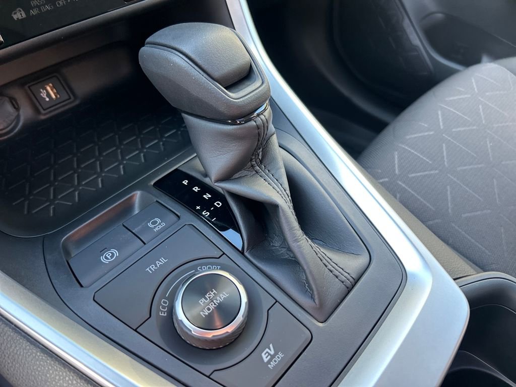 New 2025 Toyota RAV4 XLE image 24