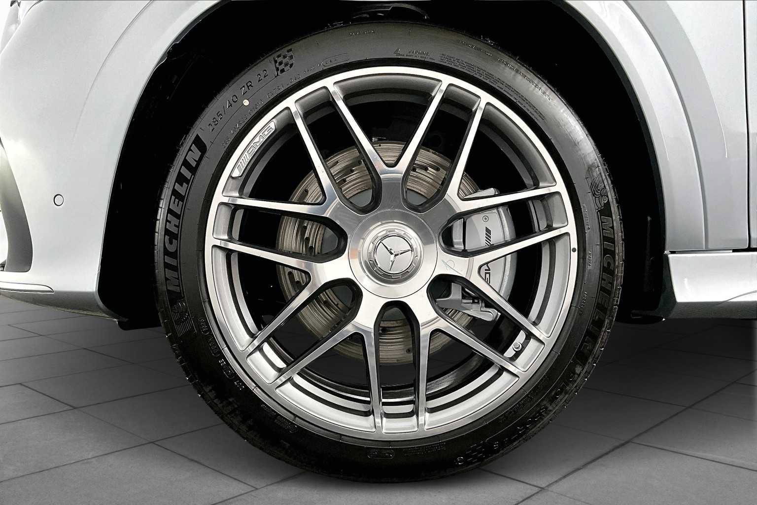 New 2025 Mercedes-Benz GLE 53 AMG AMG GLE 53 image 16