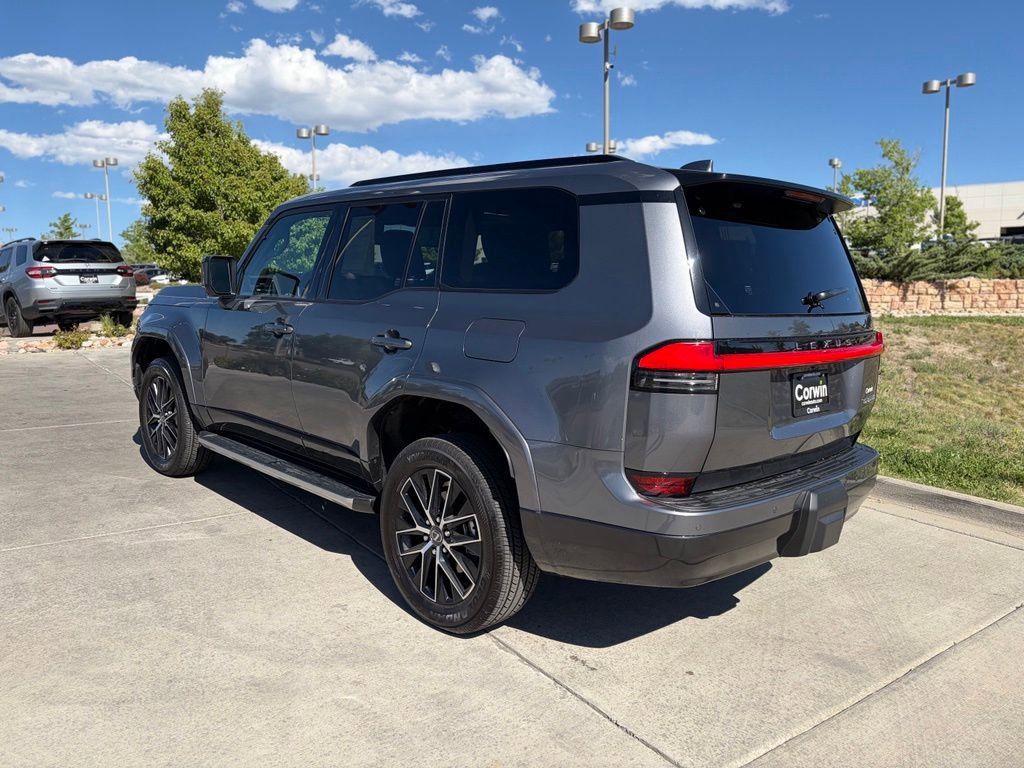 Used 2026 Lexus GX 550 w/ Accessory Package (2T) AWD/4WD image 3