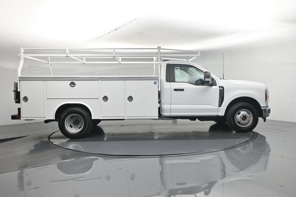 New 2026 Ford F350 XL w/ XL Chrome Package RWD image 30