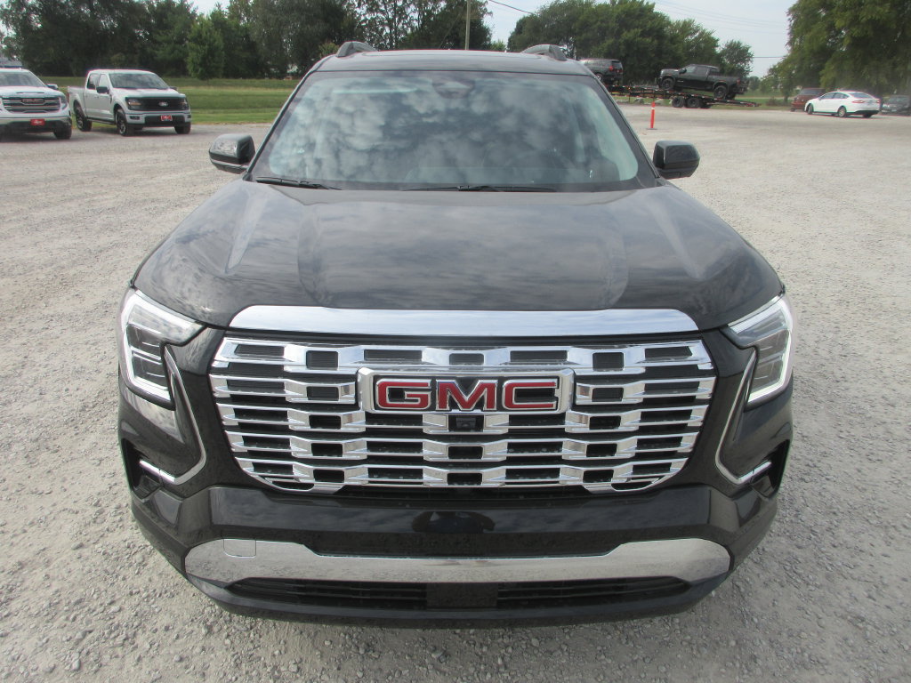 New 2027 GMC Terrain Denali w/ LPO, Black Badging Package AWD/4WD image 10