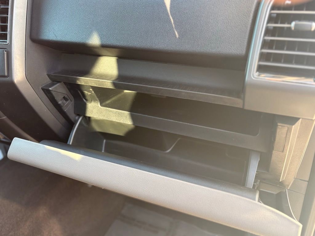 Used 2020 Ford F150 XLT image 19