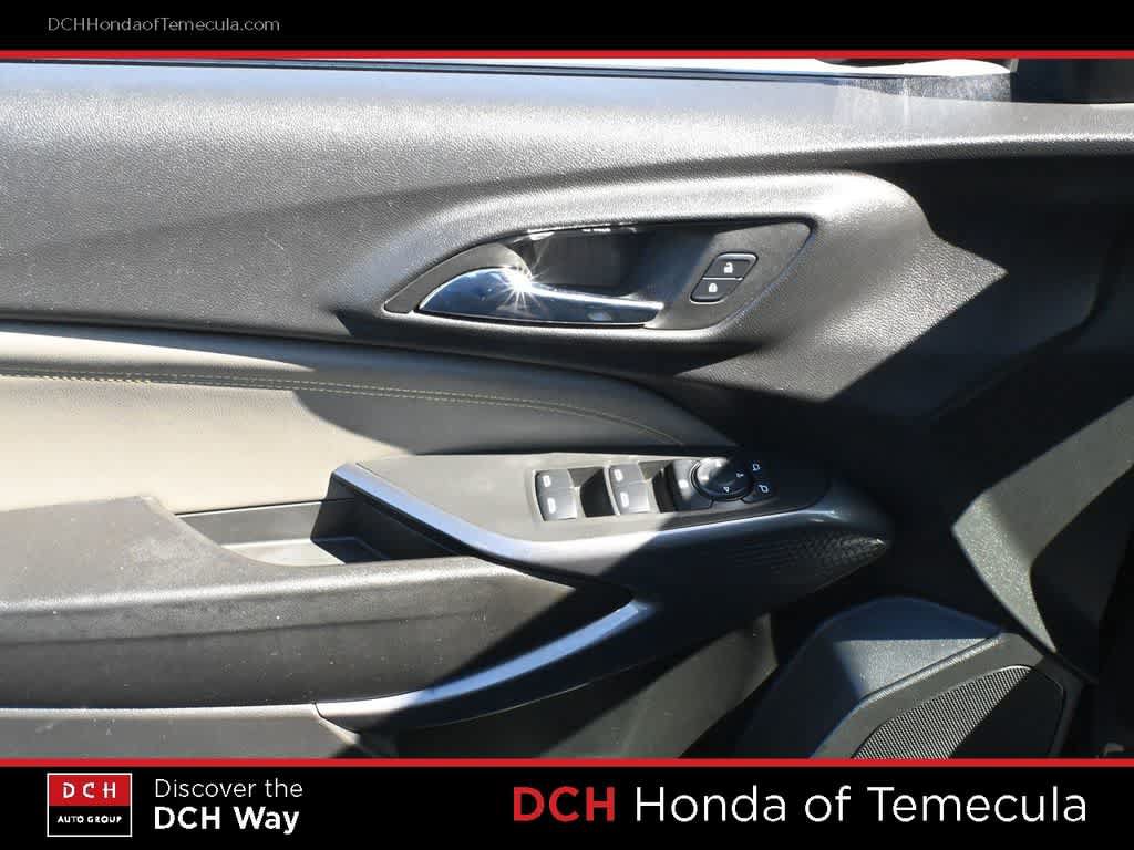 Used 2024 Chevrolet Trax ACTIV w/ Sunroof Package FWD image 16