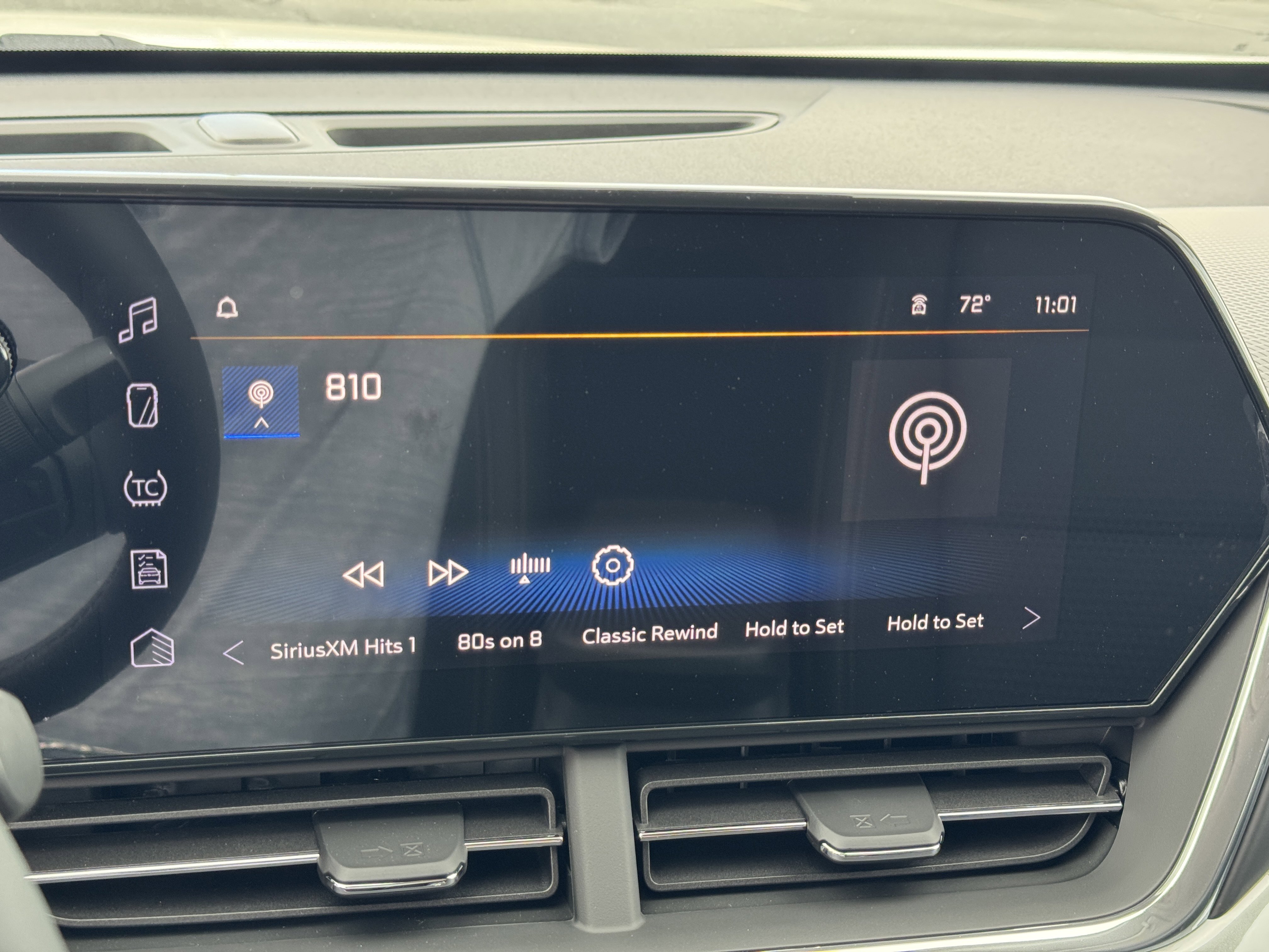 New 2025 Chevrolet Trax LT w/ LT Convenience Package image 19