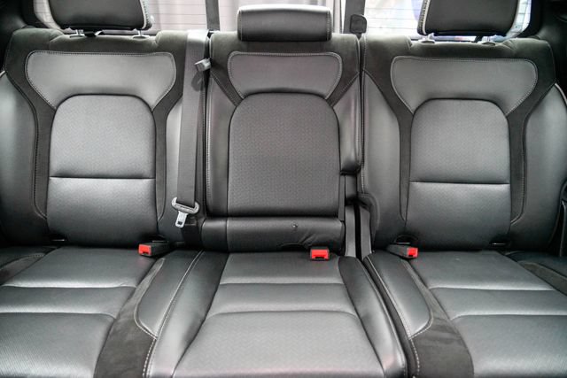 Used 2025 RAM 1500 Laramie AWD/4WD image 7