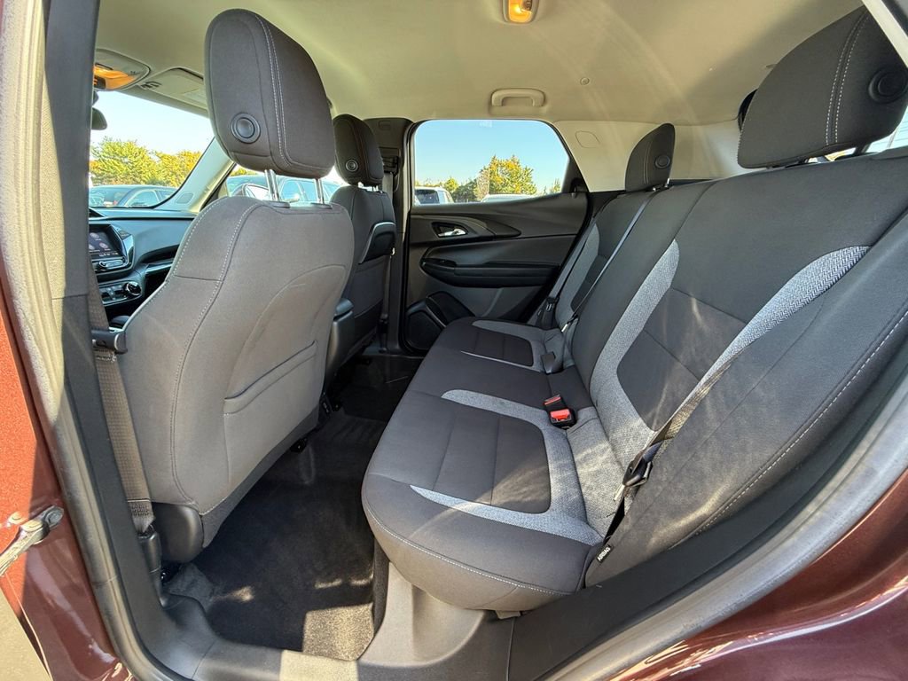 Used 2022 Chevrolet TrailBlazer LT w/ Convenience Package image 19
