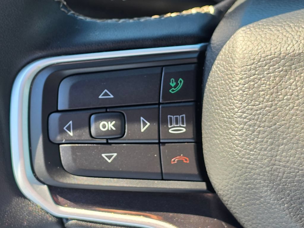 Used 2024 Jeep Wagoneer L 4WD w/ Premium Group I image 18