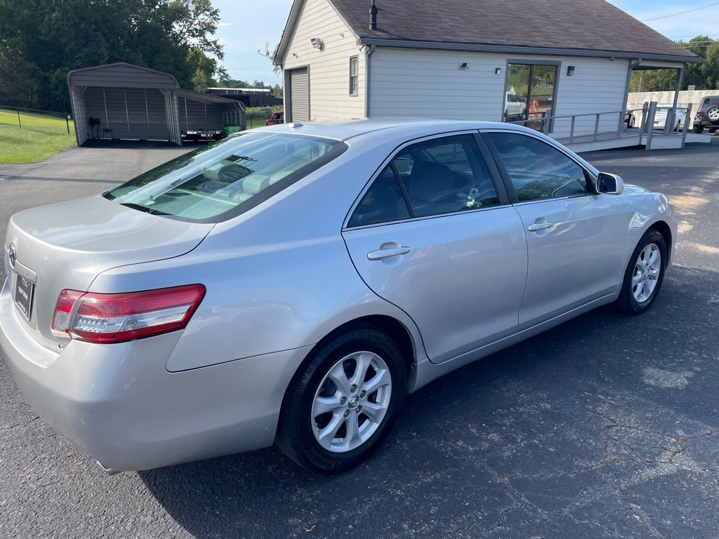 Used 2011 Toyota Camry LE w/ LE Extra-Value Pkg FWD image 6