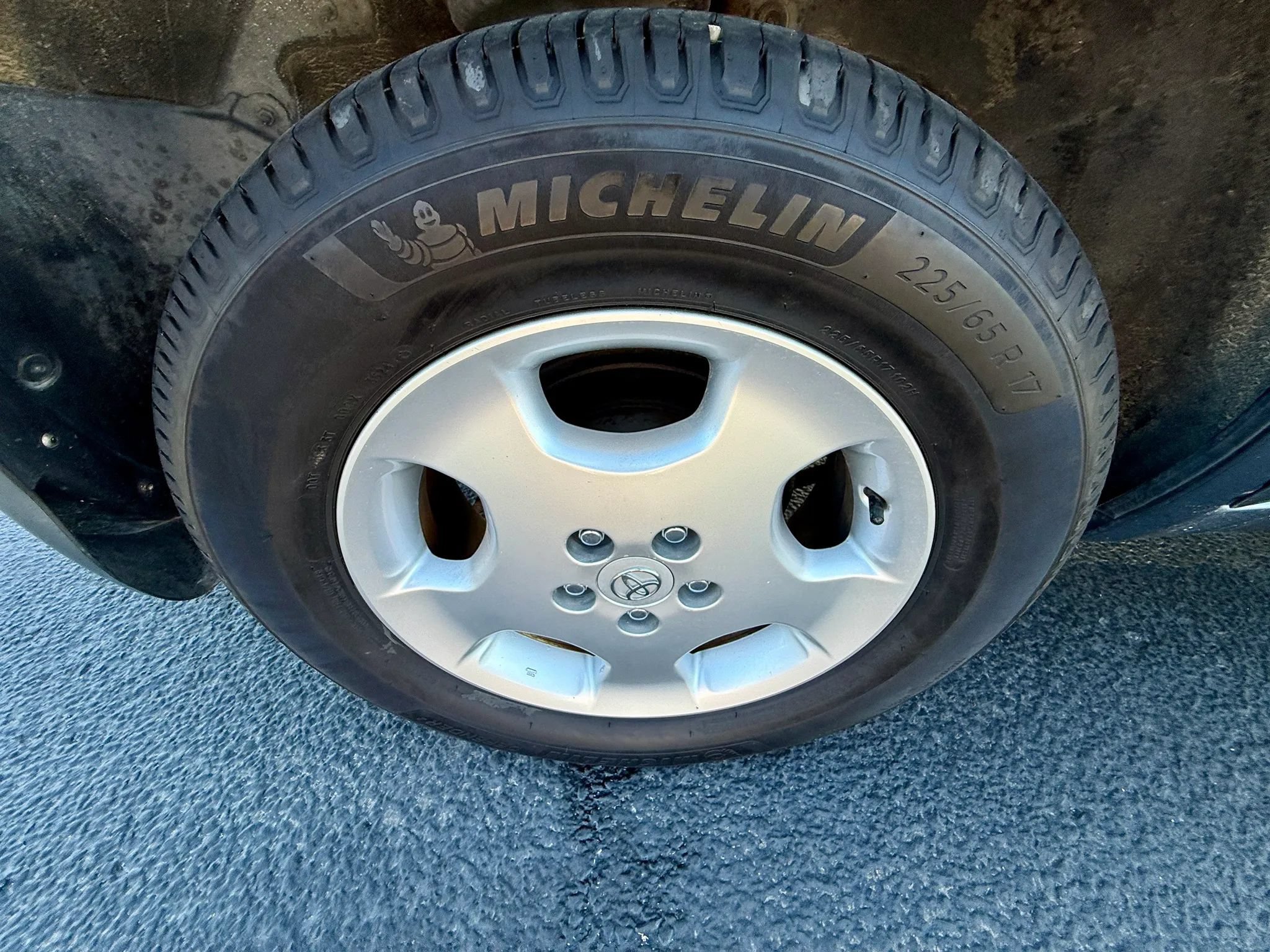Used 2007 Toyota Highlander 4WD V6 w/ 3rd Row image 20