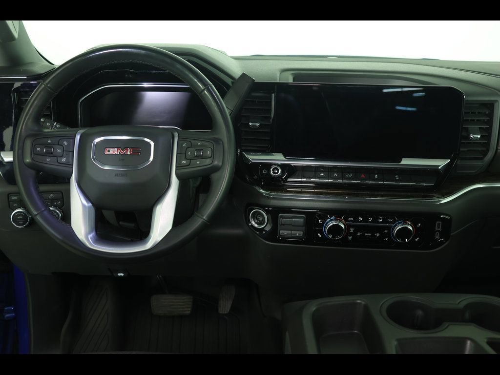 Used 2023 GMC Sierra 1500 Elevation w/ X31 Off-Road Package AWD/4WD image 18