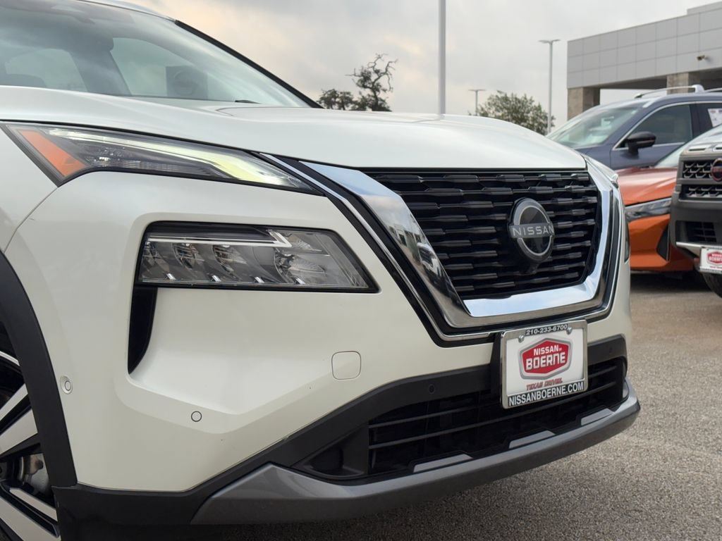 Certified 2023 Nissan Rogue SL w/ SL Premium Package FWD image 3