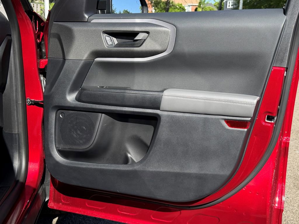 Used 2025 Ford Bronco Sport Badlands image 10