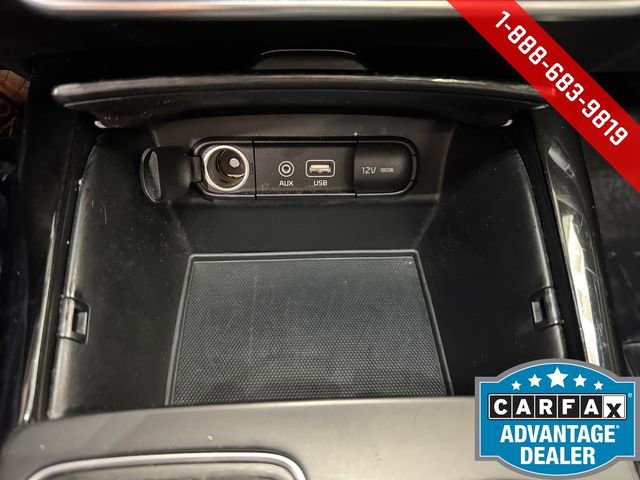 Used 2017 Kia Sorento SX image 16