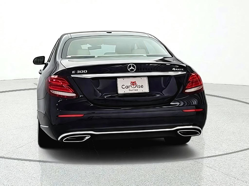 Used 2017 Mercedes-Benz E 300 4MATIC image 5