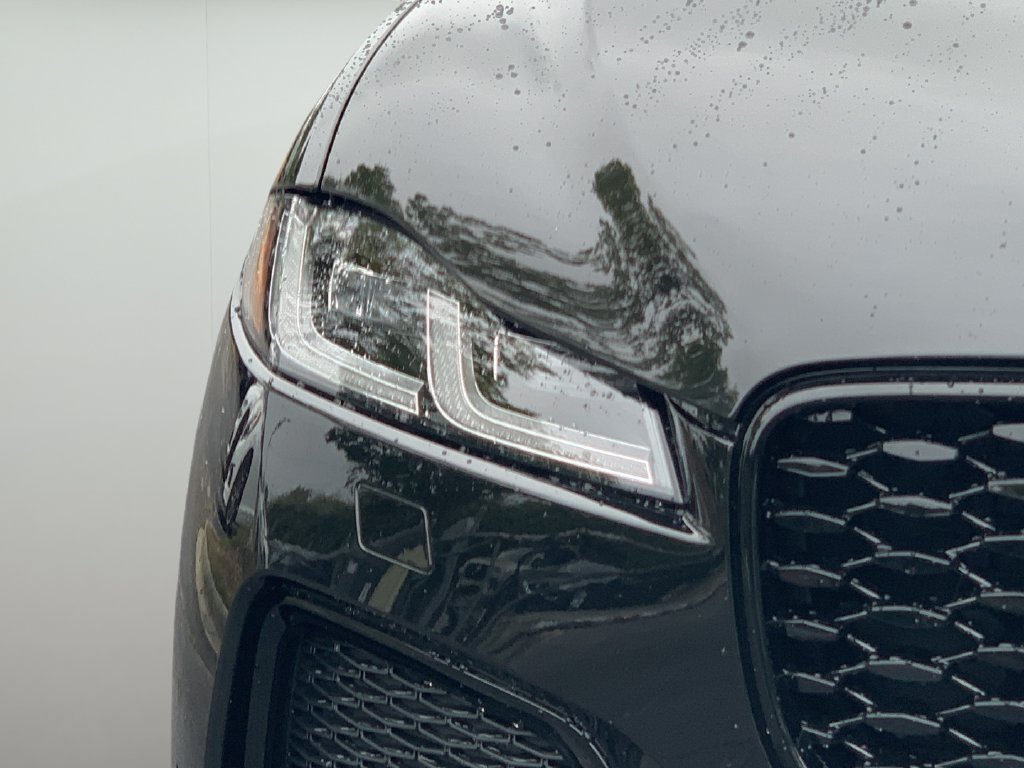 Used 2025 Jaguar F-PACE R-Dynamic S AWD/4WD image 43