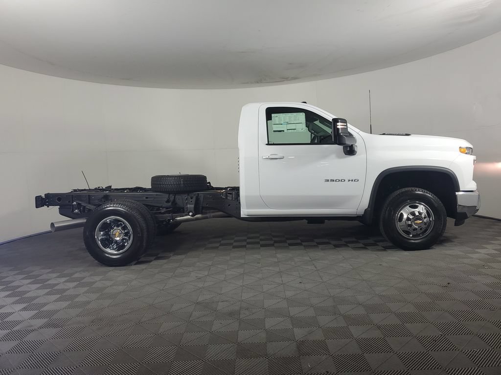 New 2026 Chevrolet Silverado 3500 LT w/ Convenience Package
