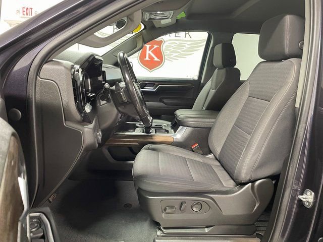 Used 2023 Chevrolet Silverado 1500 RST w/ Protection Package image 11