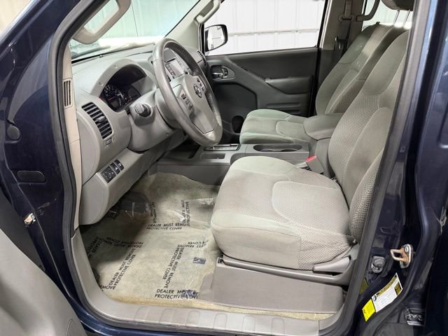 Used 2016 Nissan Frontier SV w/ SV Value Truck Package AWD/4WD image 10