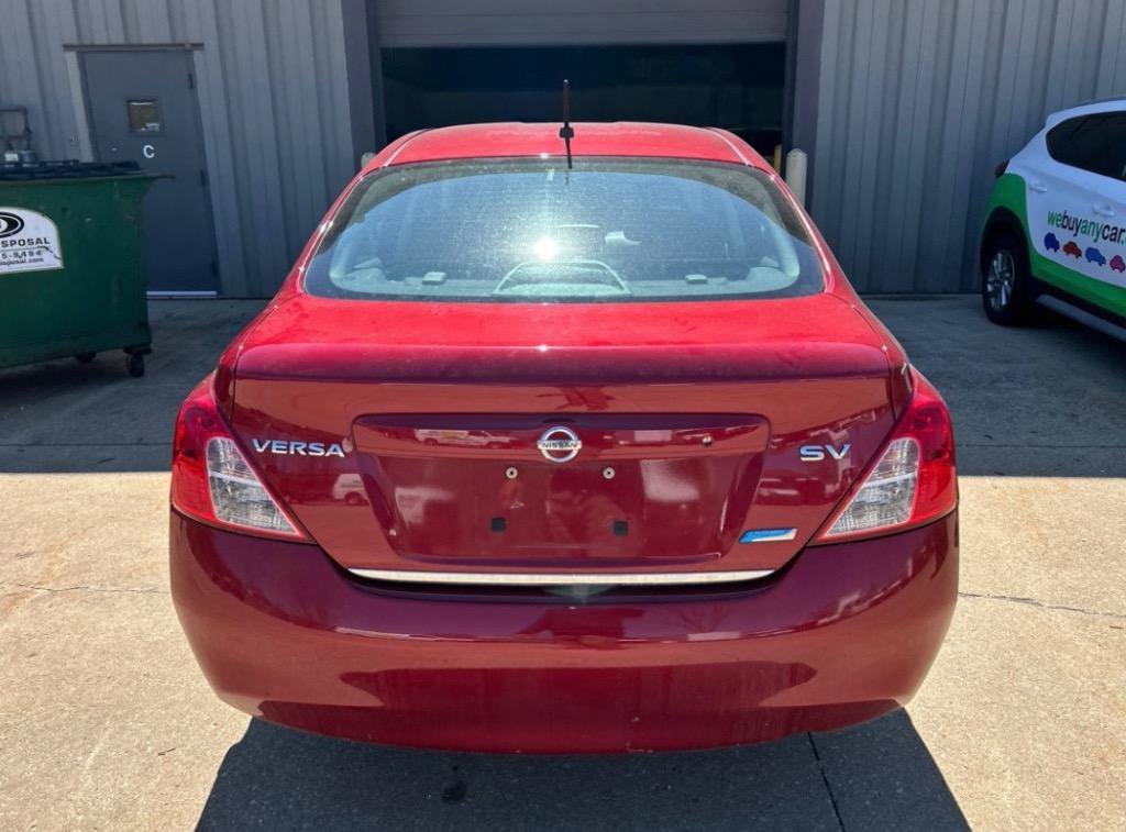 Used 2012 Nissan Versa SV w/ Convenience Pkg FWD image 6