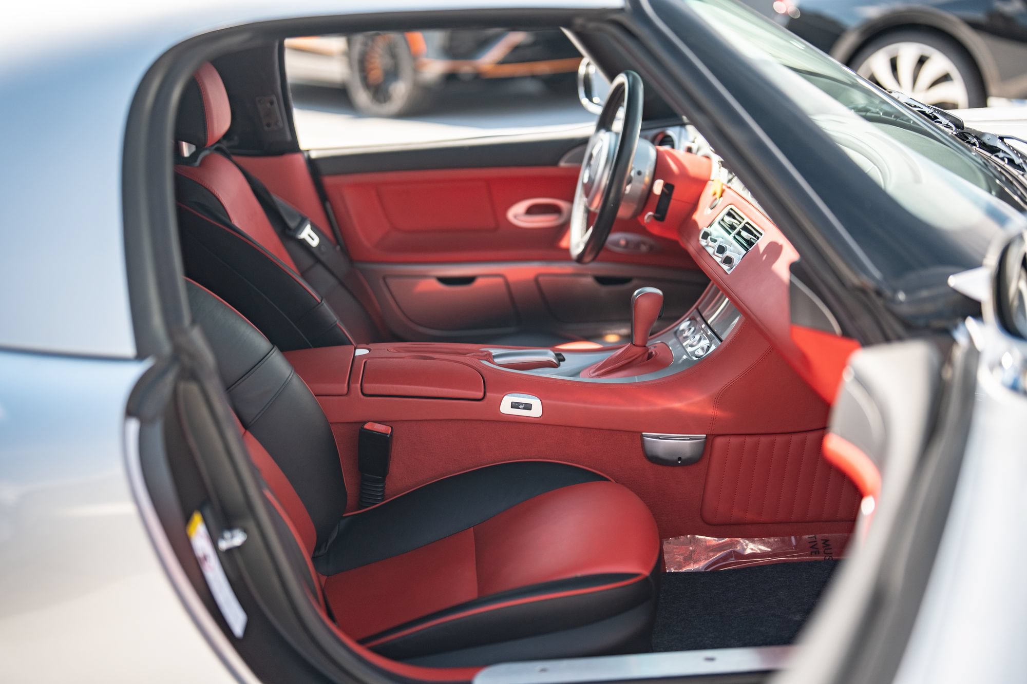 Used 2003 BMW Z8 RWD image 21