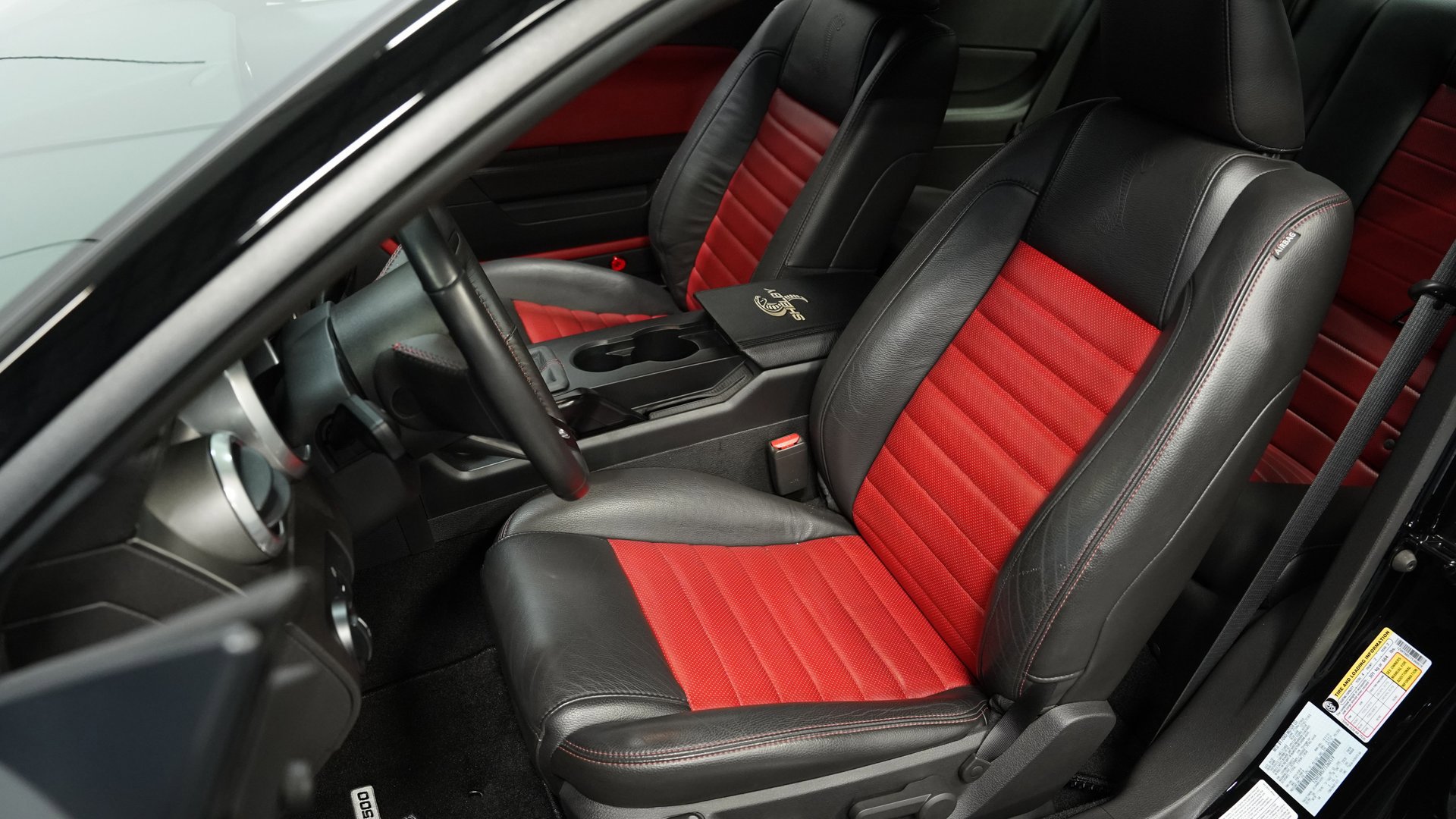 Used 2007 Ford Mustang Shelby GT500 image 35