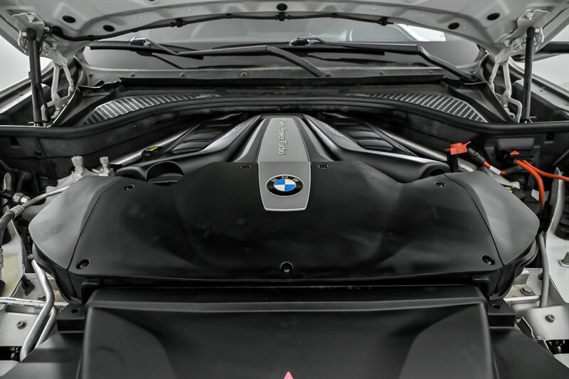 Used 2018 BMW X5 xDrive50i AWD/4WD image 14