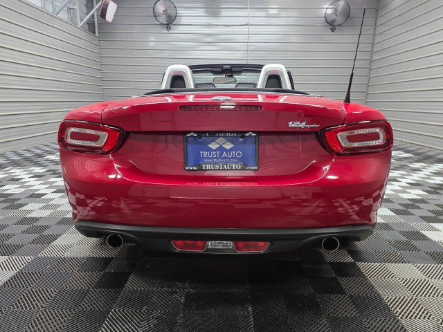 Used 2017 FIAT 124 Spider Lusso RWD image 6