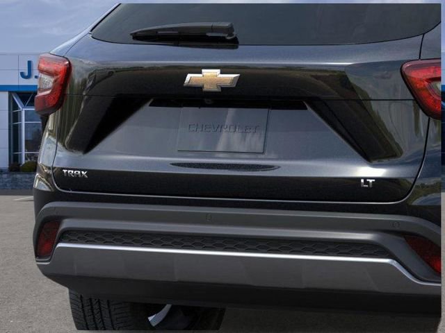 New 2026 Chevrolet Trax LT w/ Driver Confidence Package image 15