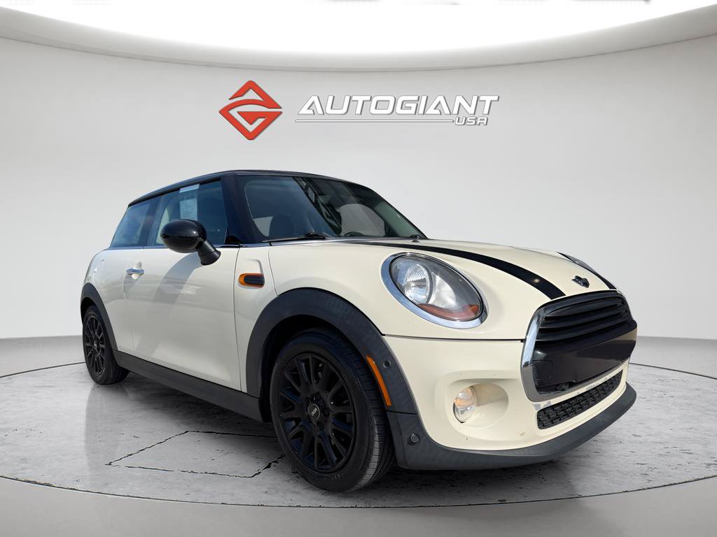 Used 2018 MINI Cooper 2-Door Hardtop FWD image 13