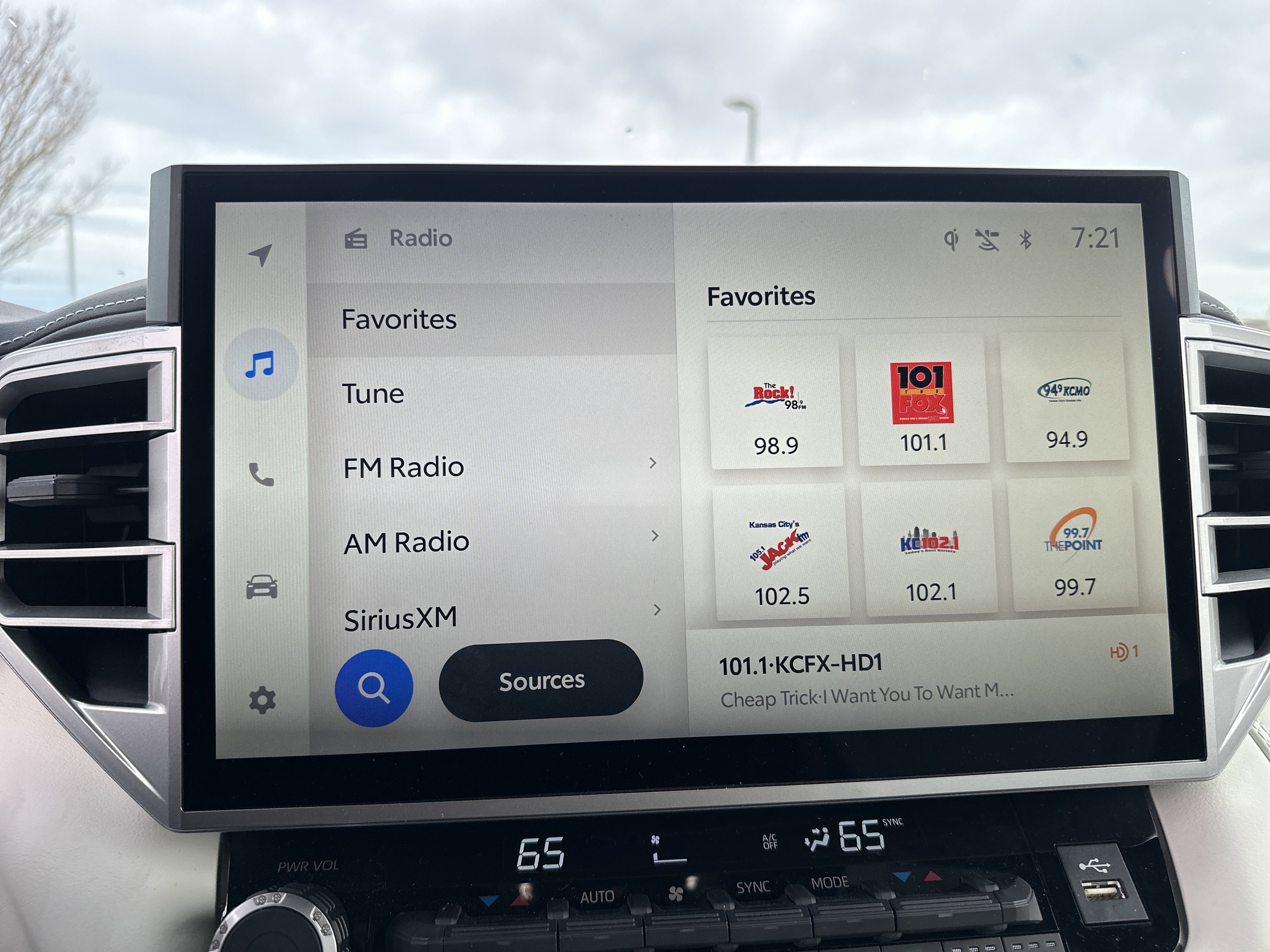 Certified 2025 Toyota Tundra Capstone image 22
