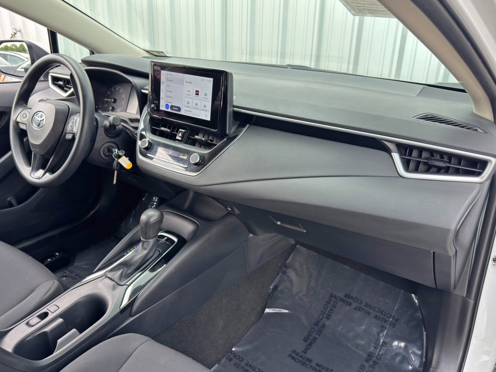 Used 2024 Toyota Corolla LE image 12