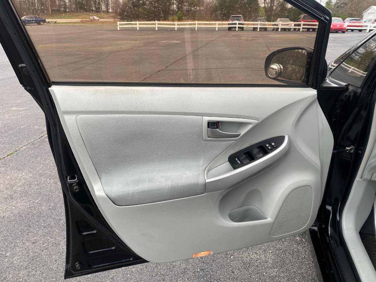 Used 2012 Toyota Prius Two FWD image 12