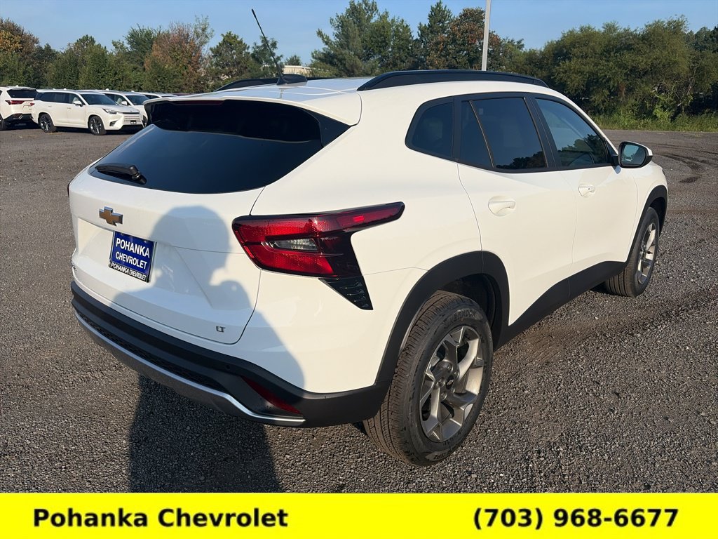 New 2026 Chevrolet Trax LT w/ Driver Confidence Package FWD image 7