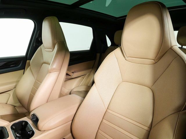 Used 2020 Porsche Cayenne AWD w/ Premium Package Plus image 5