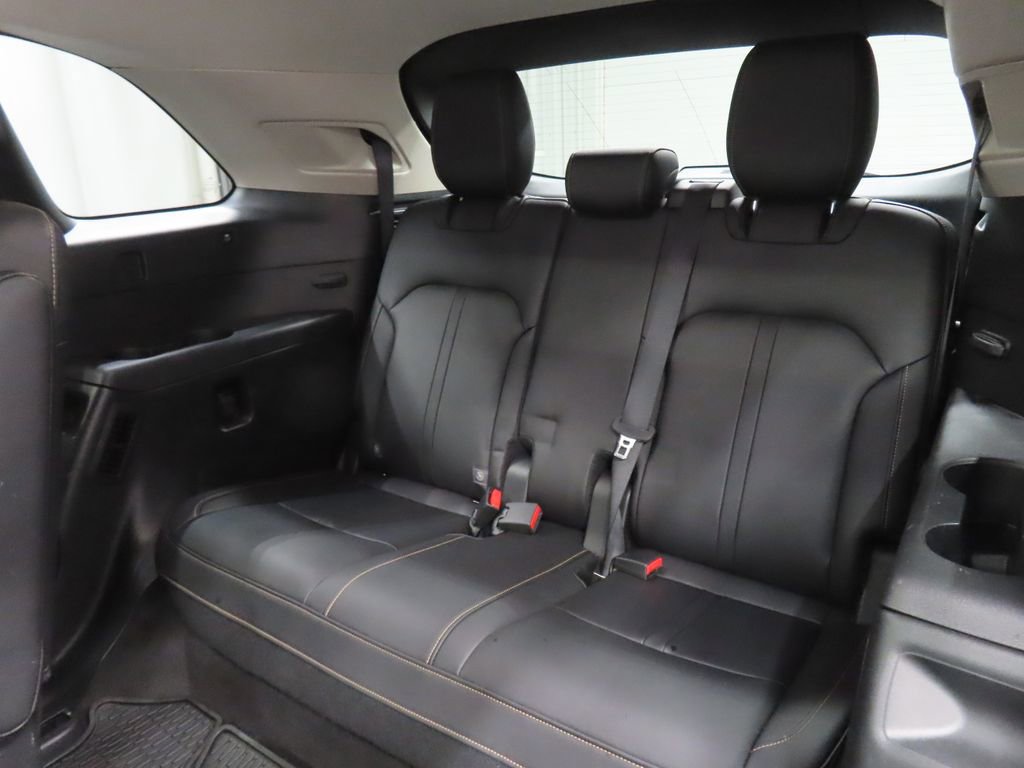 Used 2024 MAZDA CX-90 Plug-In Hybrid w/ Premium Pkg image 16