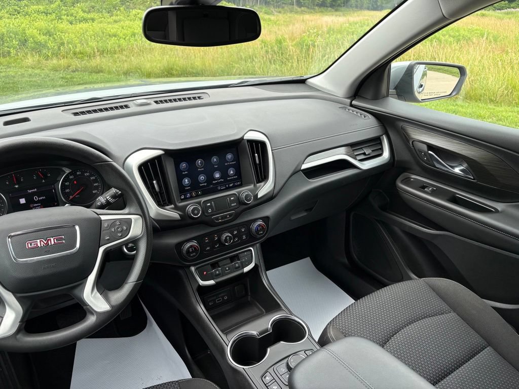 Used 2023 GMC Terrain SLE w/ Driver Convenience Package FWD image 45