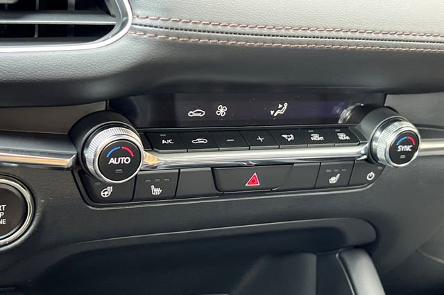 New 2026 MAZDA MAZDA3 2.5 Turbo Sedan w/Premium Plus image 21
