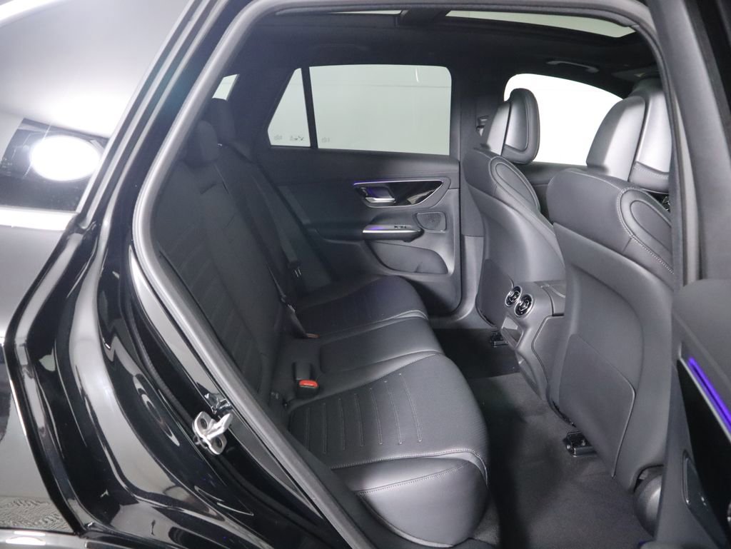 New 2026 Mercedes-Benz GLC 300 image 23