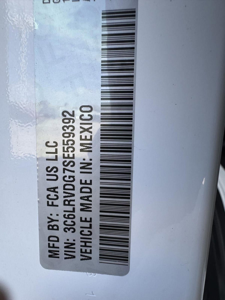 Used 2025 RAM ProMaster 2500 FWD image 25