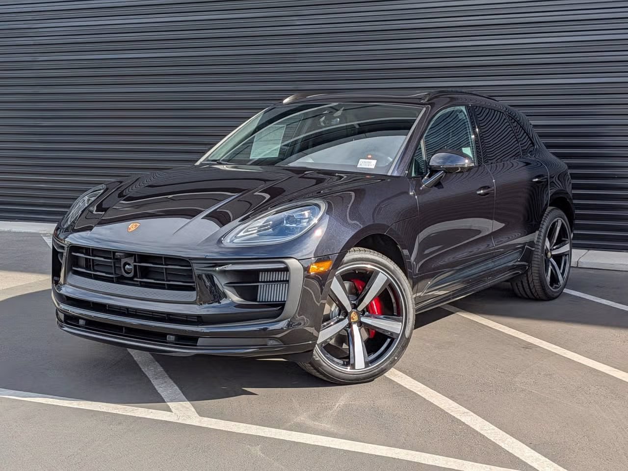 Certified 2026 Porsche Macan S AWD/4WD image 1