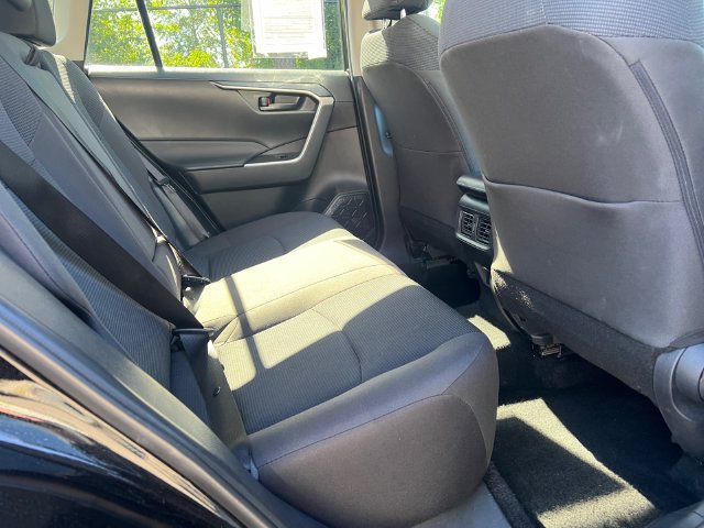 Used 2025 Toyota RAV4 LE AWD/4WD image 20