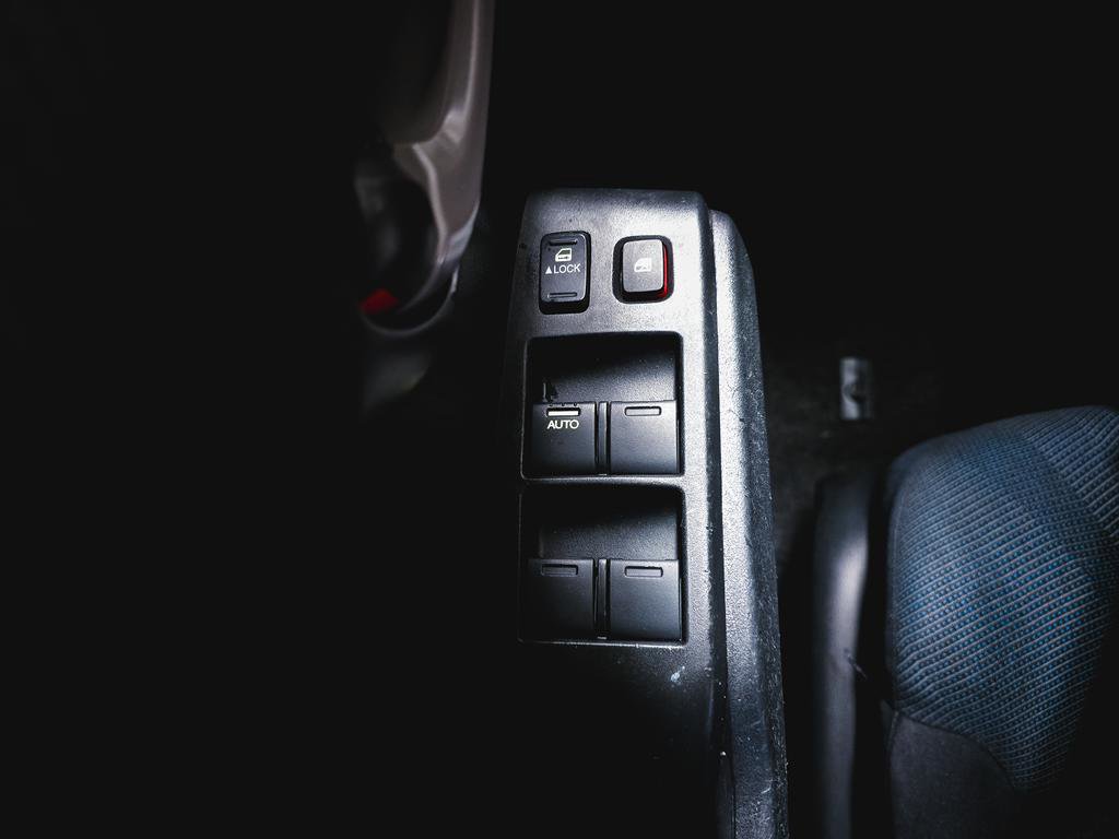 Used 2011 Honda Fit Sport image 20