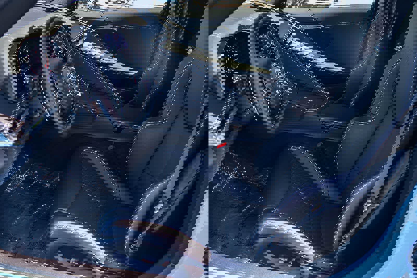 Used 2023 Chevrolet Corvette Stingray Coupe w/ Z51 Performance Package image 17