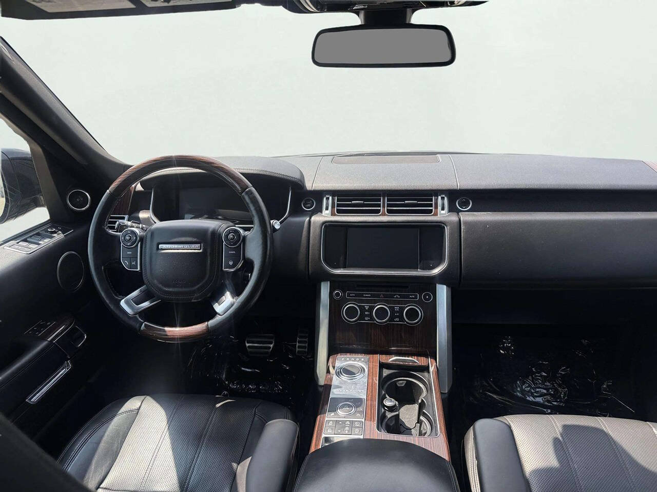 Used 2016 Land Rover Range Rover Supercharged AWD/4WD image 14
